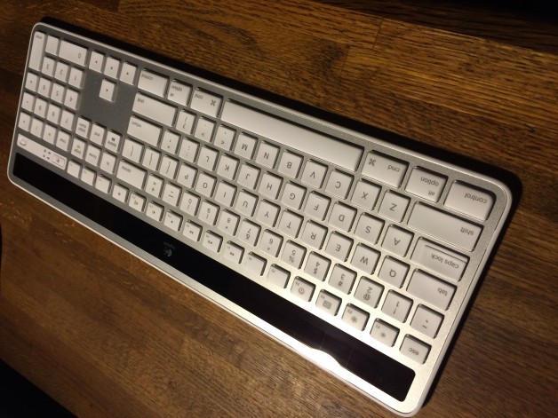 Solar Wireless Logitech Keyboard Mac